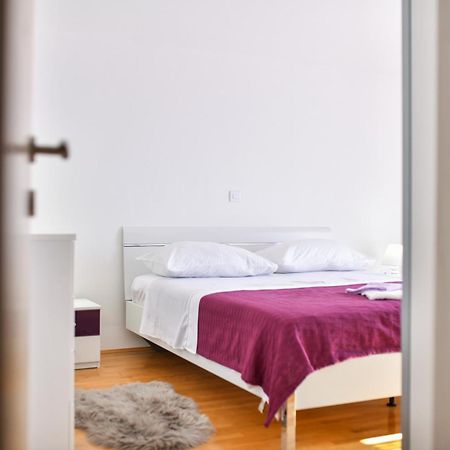 Apartman Novokmet-Crno Hotel Задар Екстериор снимка